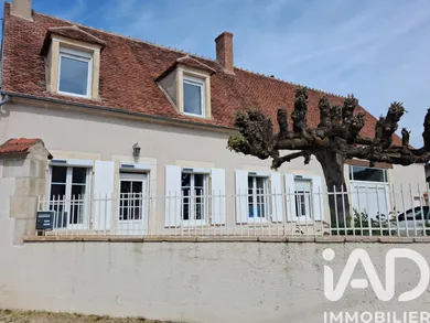 House in Saint-Amand-Montrond (18200)