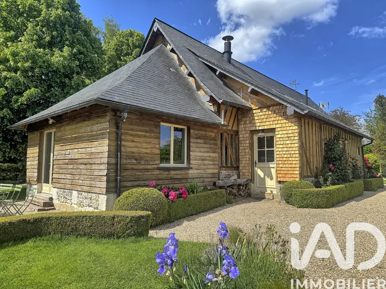 Maison 5 pièces 158 m² · à Houppeville · 158 m² · 395 000 €