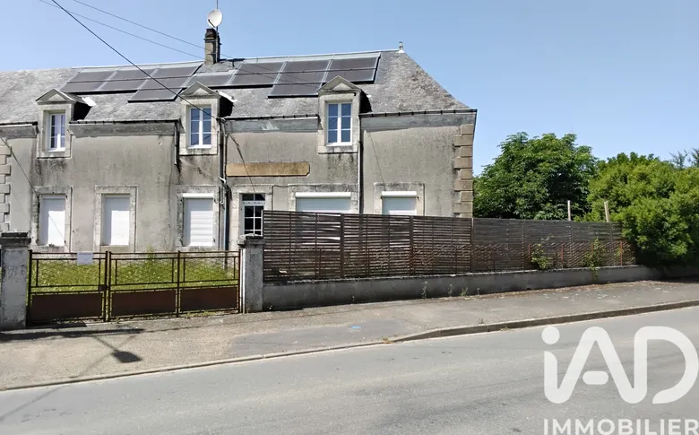 Maison 6 pièces 142 m² · à Ségrie · 142 m² · 65 000 €