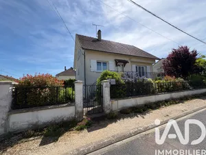 Detached house in Bonnard (89400)
