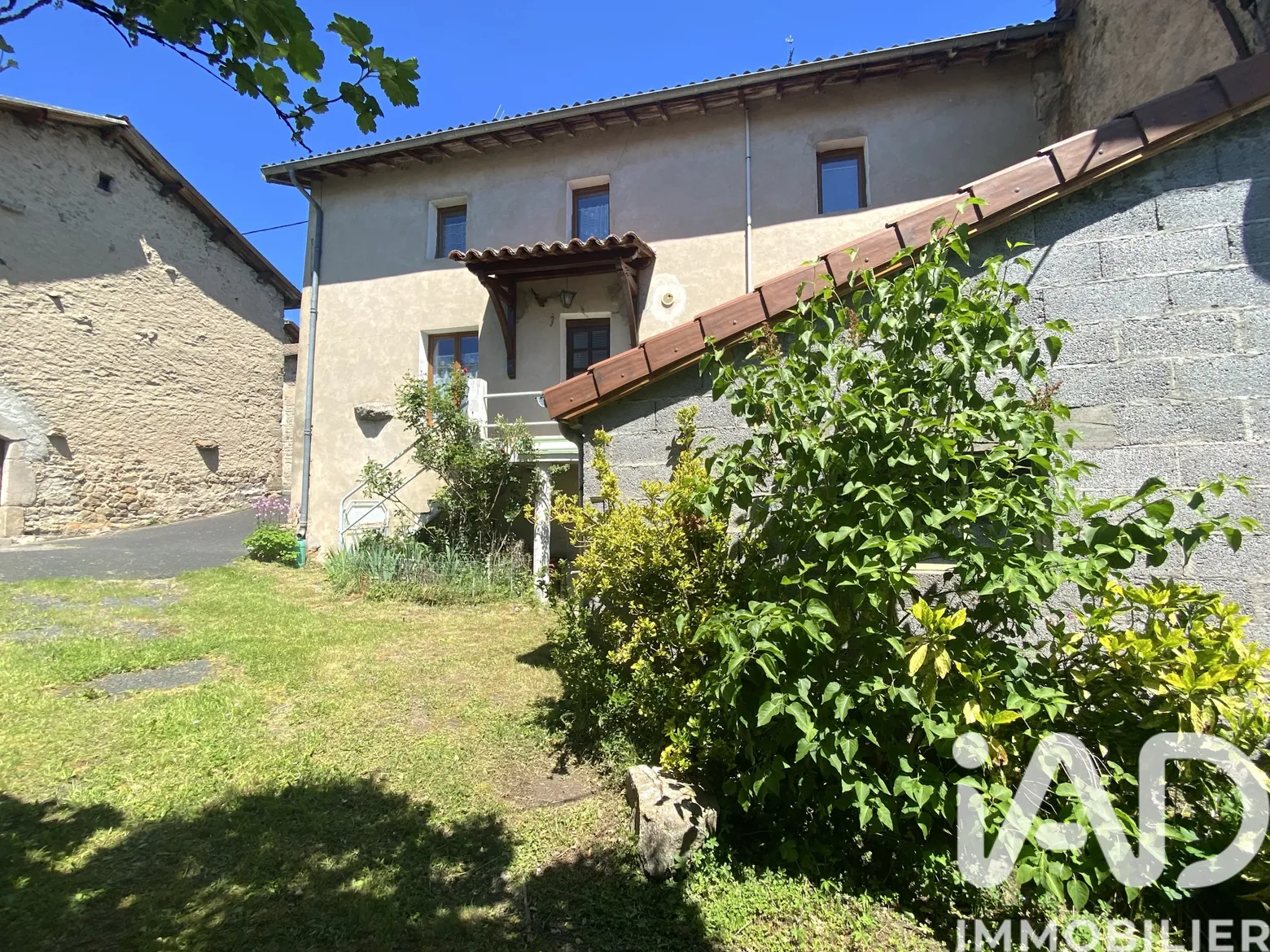 Vente maison à Saint-Bonnet-le-Bourg (63630) : maison 5 pièces 98 m² - 2026391 — 2