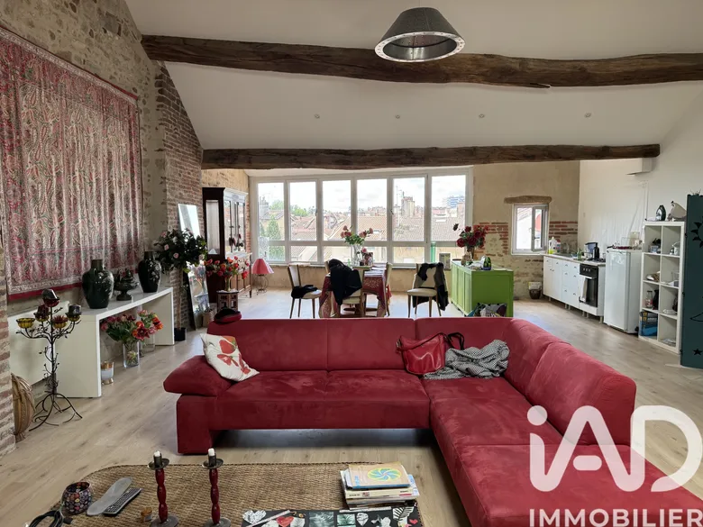 Appartement 3 pièces 107 m² · à Bourg-en-Bresse · 106,6 m² · 260 000 €