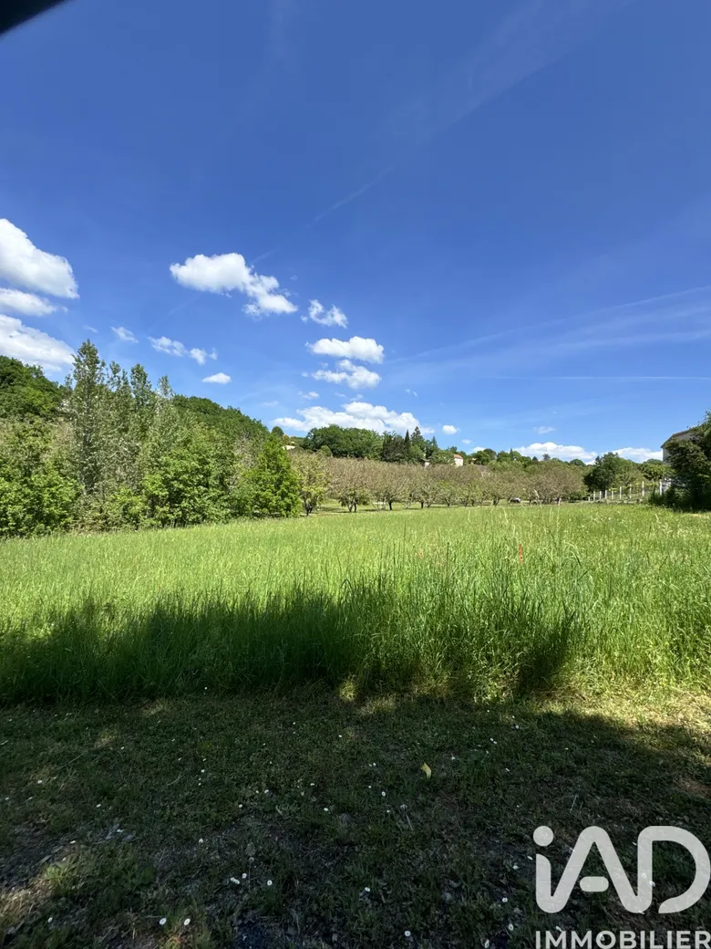 Terrain à bâtir à Puy-l'Évêque (46700) · 36 000 €