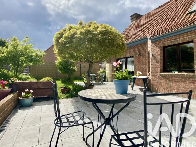 Maison 8 pièces 139 m² · à Thumeries · 139 m² · 379 000 €