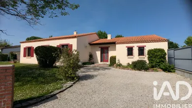 Maison traditionnelle à Haute-Goulaine (44115)