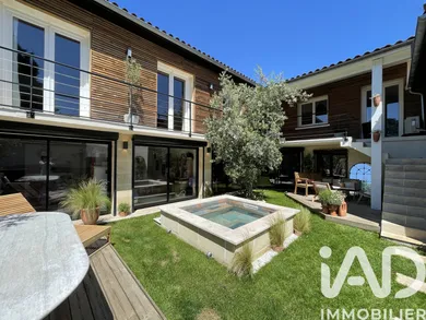 Townhouse in Libourne (33500)