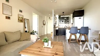 Apartment in Noisy-le-Grand (93160)
