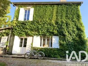 Park home in Saint-Seurin-de-Cadourne (33180)
