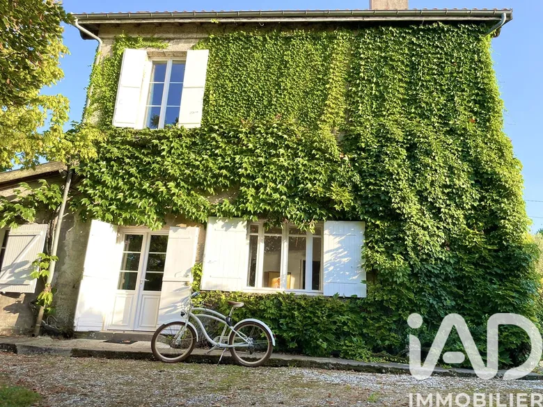 Maison 6 pièces 150 m² · à Saint-Seurin-de-Cadourne · 150 m² · 219 000 €