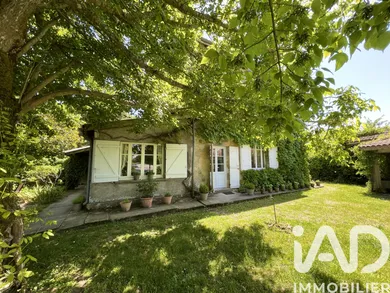 Park home in Saint-Seurin-de-Cadourne (33180)