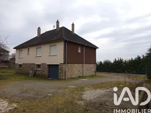 Pavillon à Le Grez (72140)