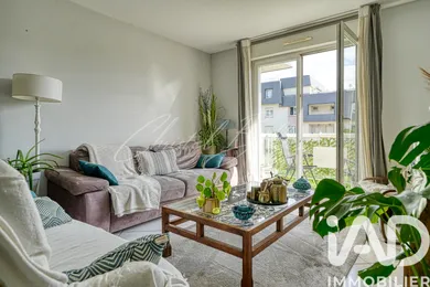Duplex in Chatou (78400)