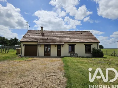 House in Saint-Lubin-des-Joncherets (28350)