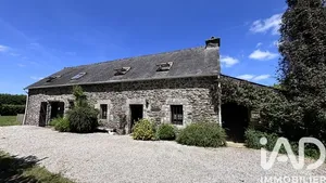 Longere in Le Cloître-Pleyben (29190)