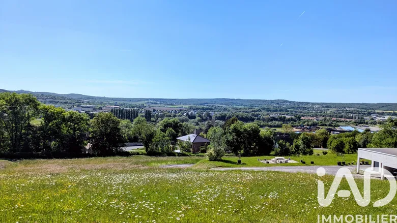 Terrain 2000 m² · à Givet · 94 500 €