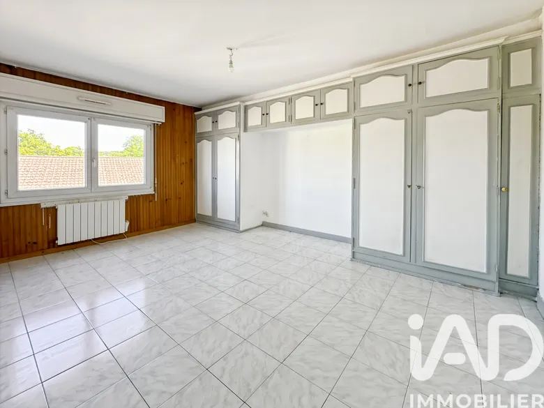 Maison 1 pièce 36 m² · à Villeneuve-sur-Yonne · 36 m² · 47 000 €