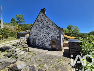 Maison de campagne à Chastreix (63680)