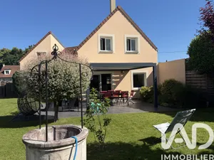 Traditional house in Villecresnes (94440)