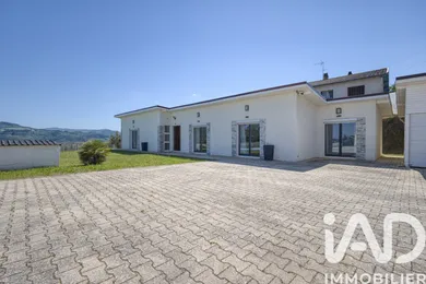 House in Empurany (07270)