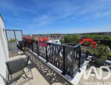 Apartment in Les Pavillons-sous-Bois (93320)