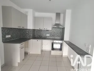 Apartment in Mennecy (91540)