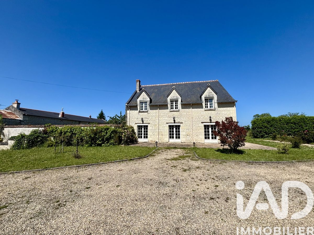 maison à Ligré