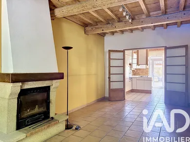 Townhouse in Tarascon (13150)
