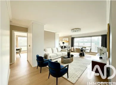 Apartment in Châtillon (92320)