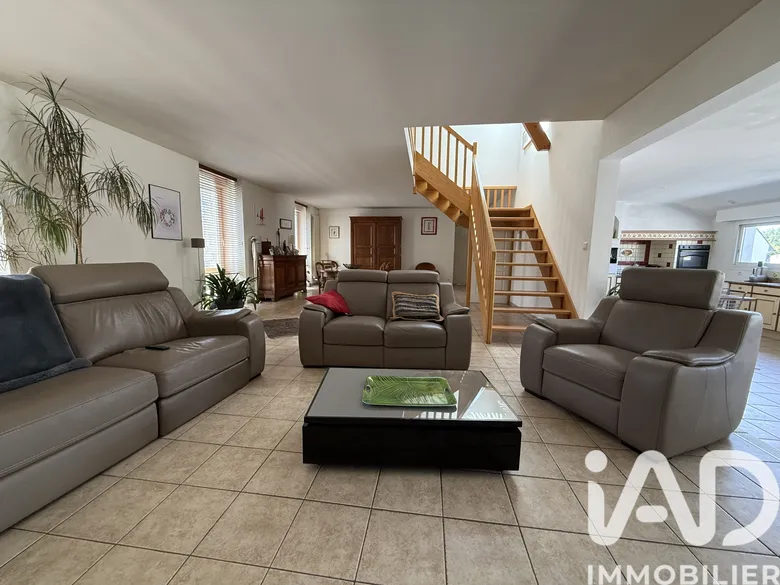 Appartement 6 pièces 174 m² · à Belz · 173,8 m² · 354 000 €