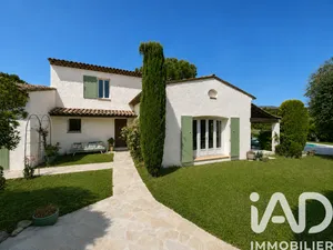 Maison à Le Rouret (06650)