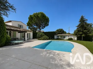 Maison à Le Rouret (06650)