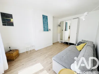 Apartment in Montrouge (92120)