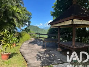 Maison d'architecte à Le Morne-Vert (97226)