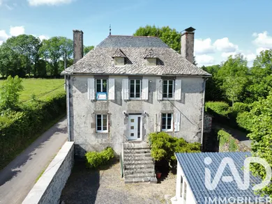 Maison à Pleaux (15700)