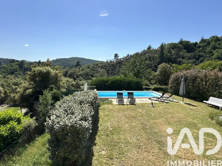 Maison 5 pièces 109 m² · à Vals-les-Bains · 109 m² · 279 500 €