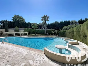 Apartment in Le Cannet (06110)