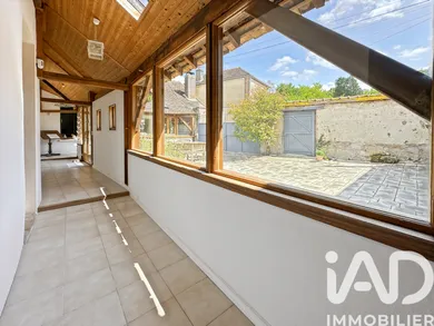 Maison de campagne à Sens (89100)