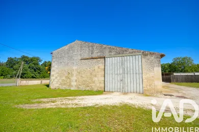 Longere in Saintes (17100)
