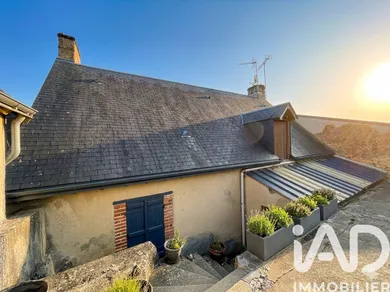 Village house in Saint-Aubin-des-Coudrais (72400)