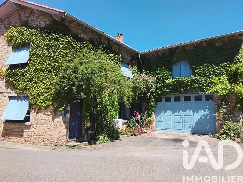 Maison 5 pièces 125 m² · à Féneyrols · 125 m² · 149 000 €