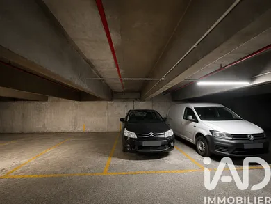 Parking in Paris (75013)