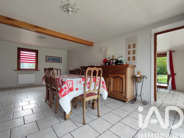 Maison 7 pièces 145 m² · à Coutiches · 145 m² · 330 000 €