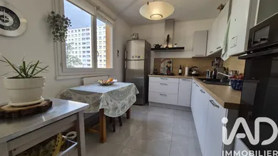 Apartment in Villeurbanne (69100)