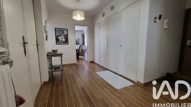Apartment in Villeurbanne (69100)