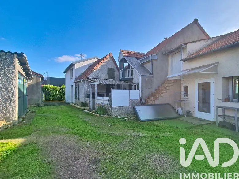 Maison 7 pièces 147 m² · à Moulins · 147 m² · 160 000 €