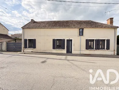 Traditional house in Ville-Saint-Jacques (77130)