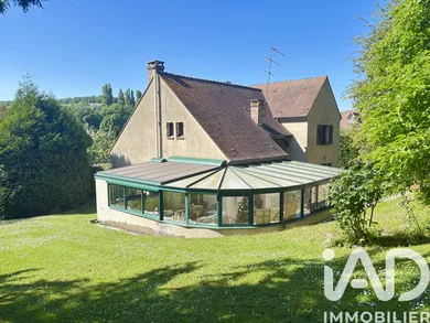 House in Vert (78930)