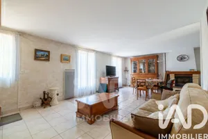 Maison à Jouars-Pontchartrain (78760)