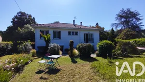 Maison à Le Taillan-Médoc (33320)