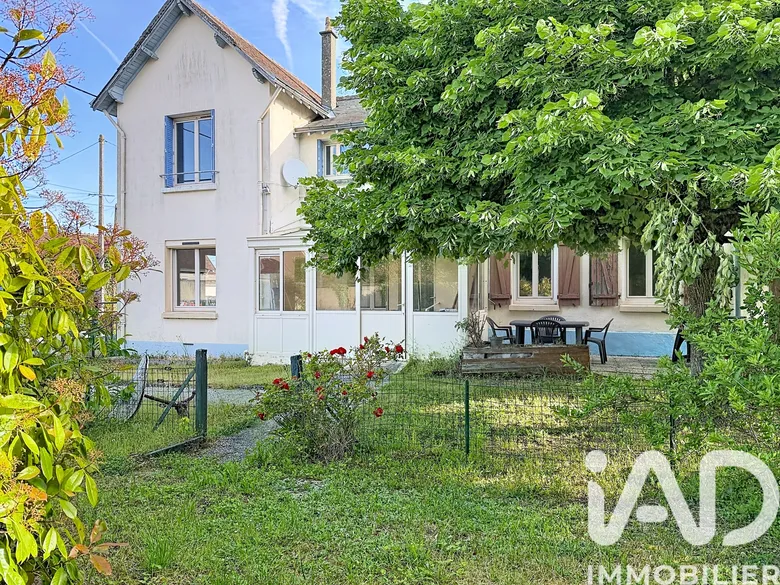 Maison 4 pièces 109 m² · à Monthou-sur-Cher · 109,2 m² · 145 000 €